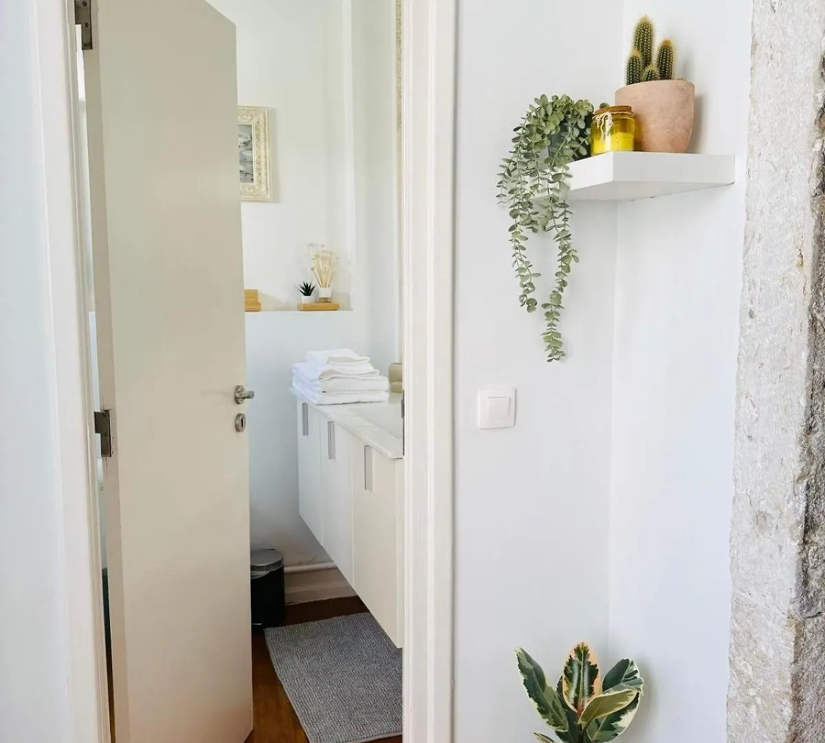 Alegria Apartments By Realmobility Lisbon Portugal